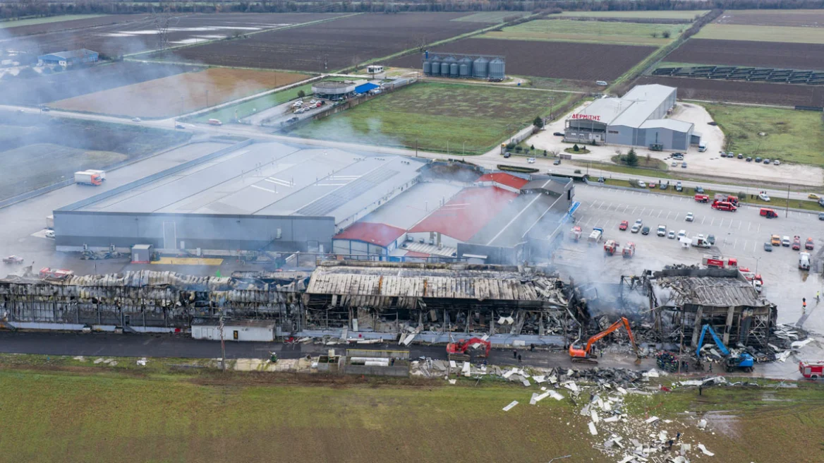 Βιολάντα: Σε εξέλιξη οι έρευνες για τη φονική έκρηξη – Προειδοποιήσεις που δεν λήφθηκαν υπόψη Βιολάντα: Σε εξέλιξη οι έρευνες για τη φονική έκρηξη – Προειδοποιήσεις που δεν λήφθηκαν υπόψη