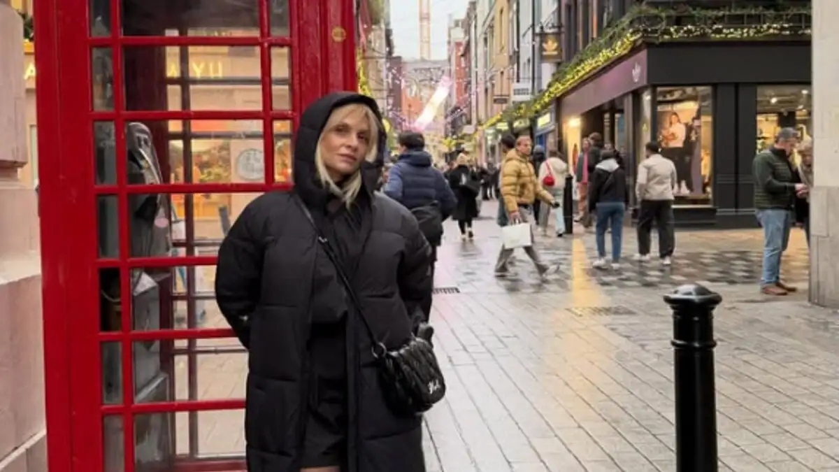 Το ταξίδι της Ελεωνόρας Ζουγανέλη στο Λονδίνο που επιστρέφει μέσα από φωτογραφίες Το ταξίδι της Ελεωνόρας Ζουγανέλη στο Λονδίνο που επιστρέφει μέσα από φωτογραφίες