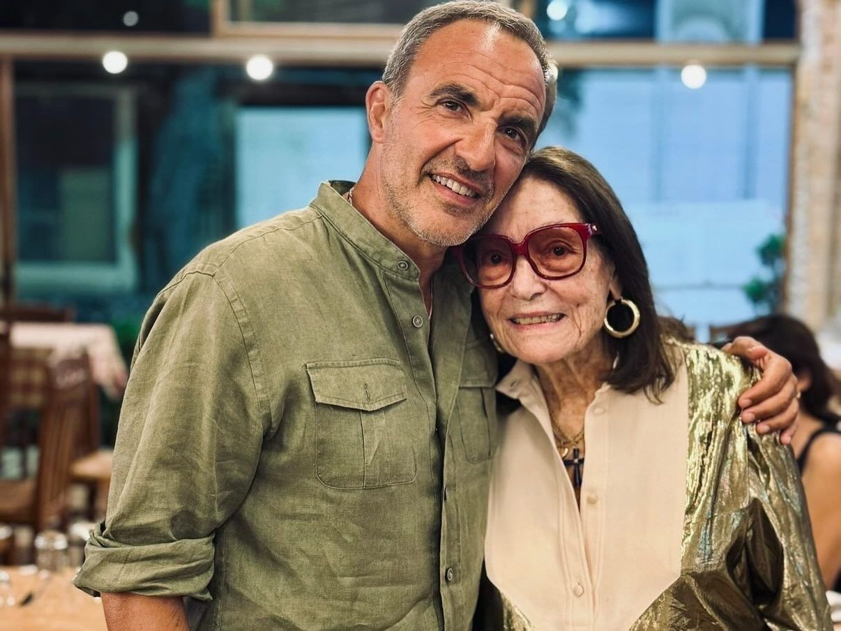 Συγκίνηση στα γαλλικά Grammy’s: Ο Νίκος Αλιάγας τίμησε τη Νάνα Μούσχουρη με στίχους Καζαντζάκη