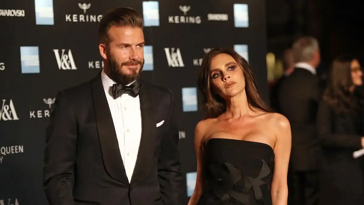 «Φουντώνει ο πόλεμος στους Μπέκαμ: Ντέιβιντ και Βικτόρια σκέφτονται να κινηθούν νομικά κατά του γιου τους Μπρούκλιν»