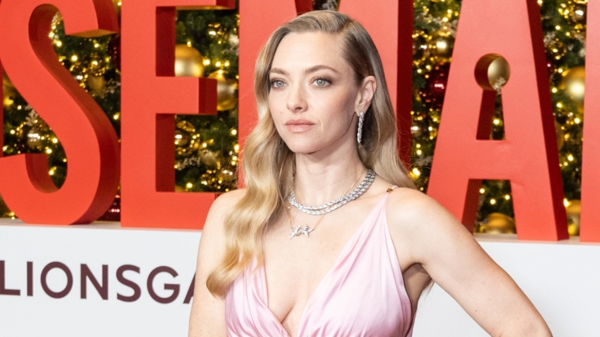 "Αμάντα Σέιφριντ: «Δεν νιώθω πια ότι έχω κάτι να αποδείξω στο Χόλιγουντ» – Η ηθοποιός μιλά για τη νέα φάση στην καριέρα της"