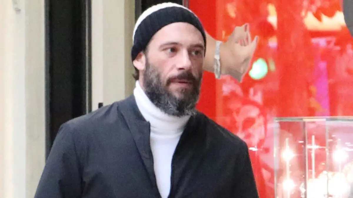 Ο Αντίνοος Αλμπάνης συγκινεί με αφορμή την Παγκόσμια Ημέρα κατά του Καρκίνου: Το σώμα πονούσε μόνο του