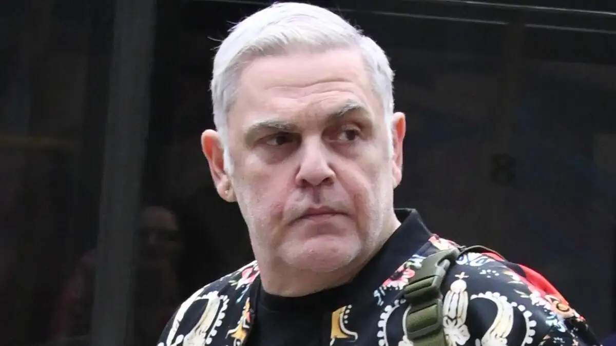 Αντώνης Λουδάρος σε Τριαντάφυλλο: «Η κριτική είναι εύκολη – κάνε πράξεις και όχι λόγια»