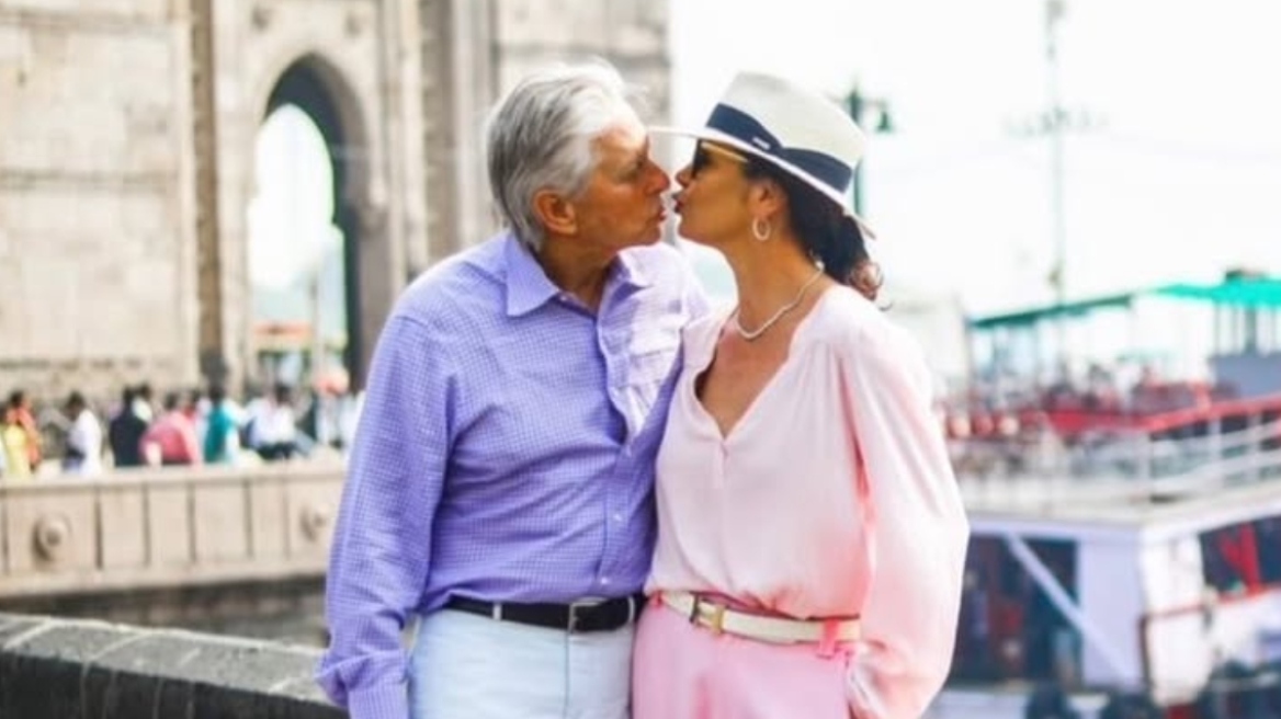 Κάθριν Ζέτα Τζόουνς: Μοιράστηκε ρομαντικές φωτογραφίες από τα ταξίδια της με τον Μάικλ Ντάγκλας για τον Άγιο Βαλεντίνο