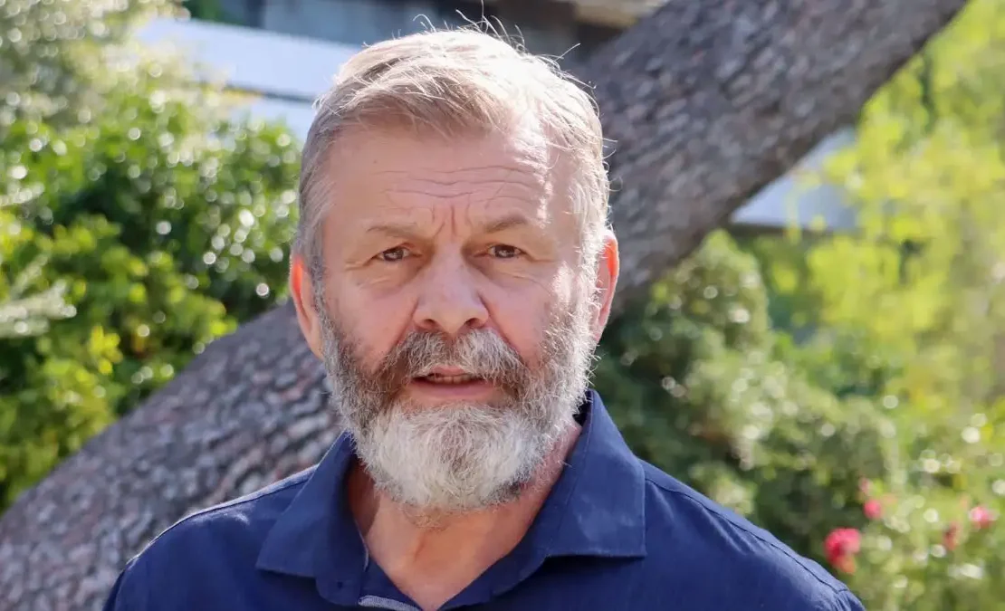 Ο Απόστολος Γκλέτσος για τον Brad Pitt: «Πήγαμε στην Ύδρα αλλά δεν τον συναντήσαμε»