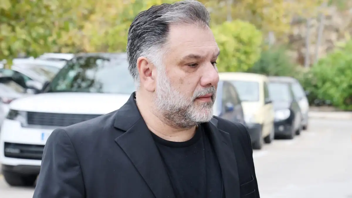 Γρηγόρης Αρναούτογλου για τη διαδικτυακή απάτη με την εικόνα του: «Άγγιξε σχεδόν την τελειότητα»