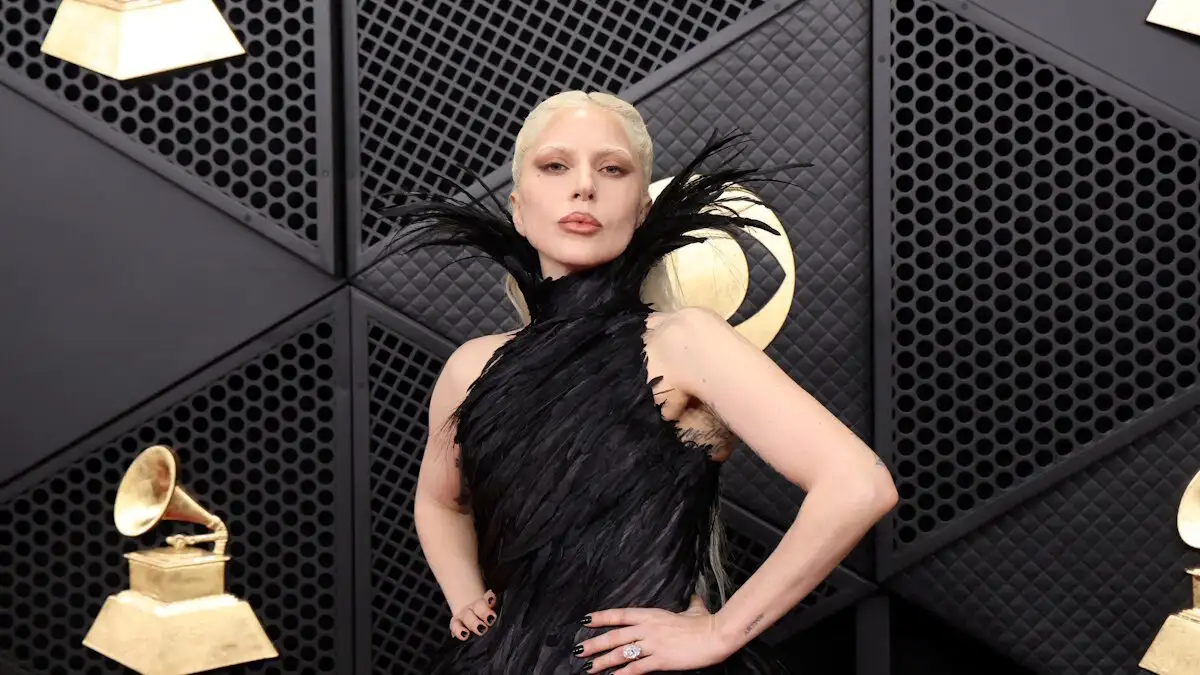 Grammy: PETA στοχεύει Lady Gaga και Sabrina Carpenter για τις εμφανίσεις τους