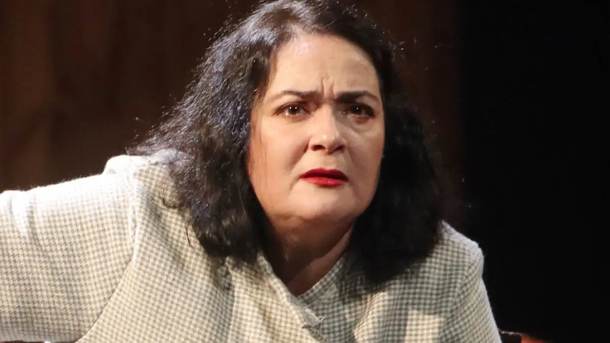 Λένα Ουζουνίδου: «Ποτέ δεν έχω χάσει ρόλους λόγω των κιλών μου»