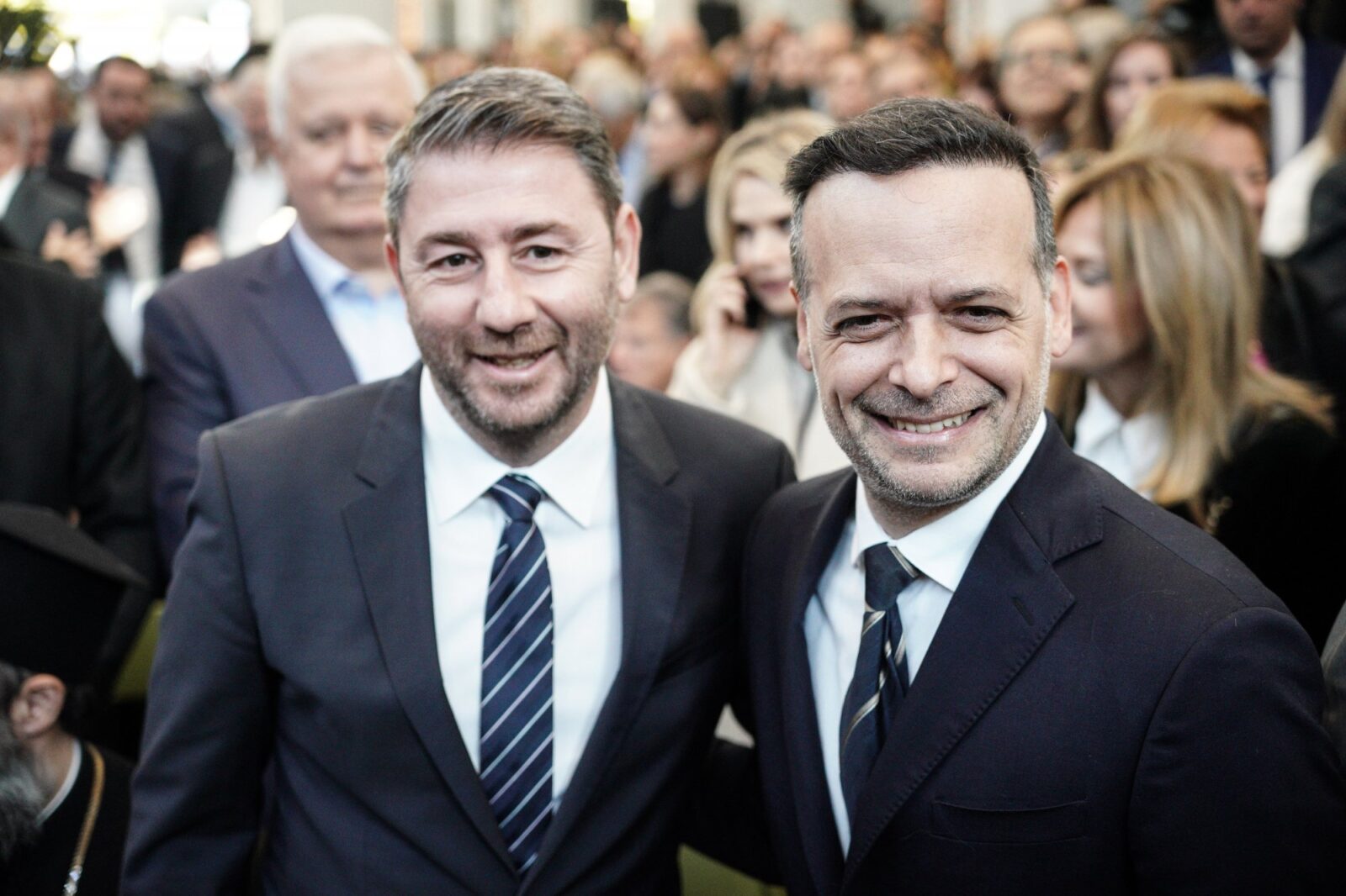 Αγεφύρωτο το χάσμα Δούκα-Ανδρουλάκη Αγεφύρωτο το χάσμα Δούκα-Ανδρουλάκη