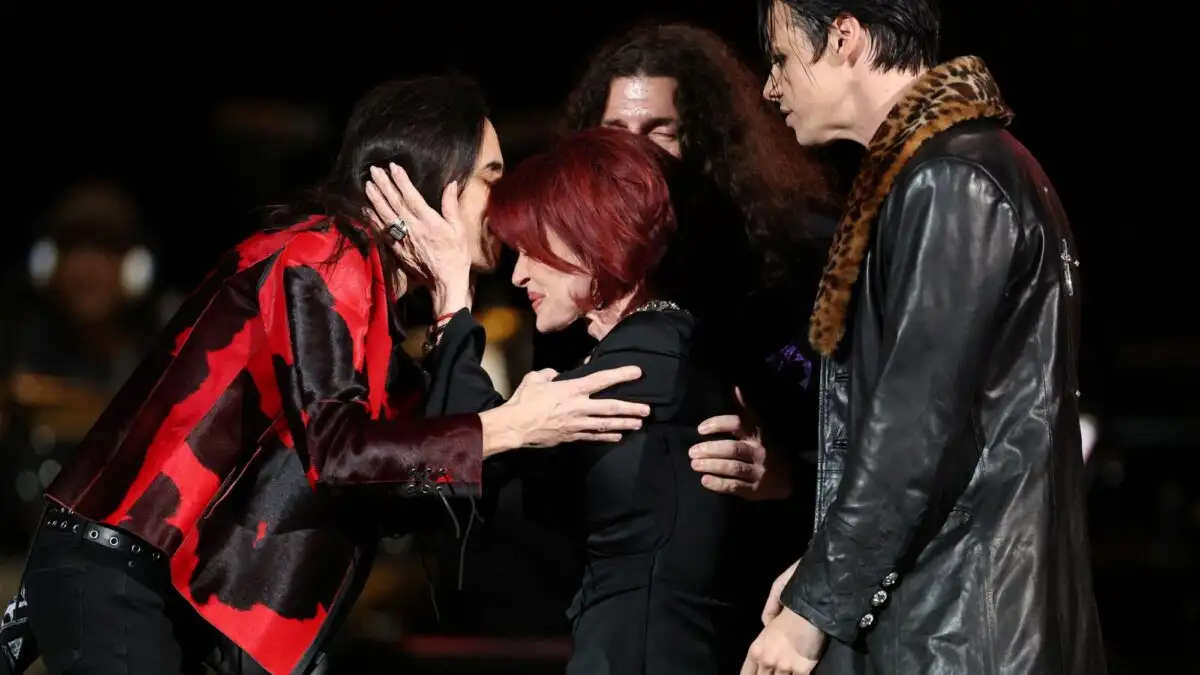 Grammy Awards: Συγκλονιστικός φόρος τιμής στον Όζι Όσμπορν – Η Σάρον δεν άντεξε τη φόρτιση της στιγμής