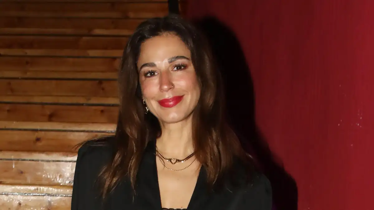 Κατερίνα Παπουτσάκη: «Γιατί να θεωρείται απαγορευμένος ο έρωτας για μια 47χρονη χωρισμένη μητέρα;»