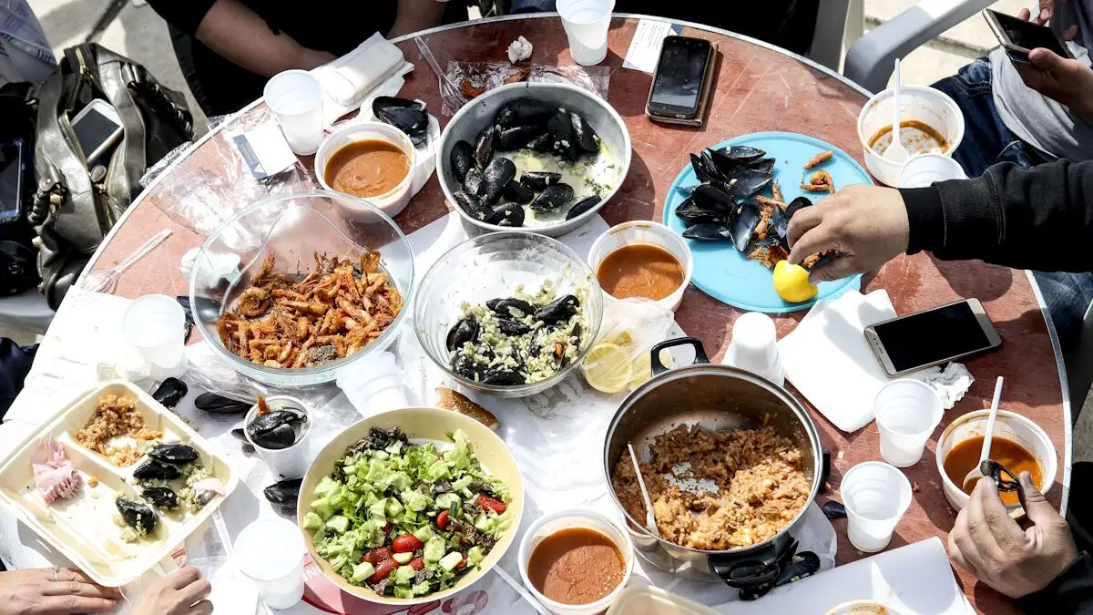 Καθαρά Δευτέρα: Κανονικά σε λειτουργία οι λαϊκές αγορές για τα σαρακοστιανά ψώνια Καθαρά Δευτέρα: Κανονικά σε λειτουργία οι λαϊκές αγορές για τα σαρακοστιανά ψώνια