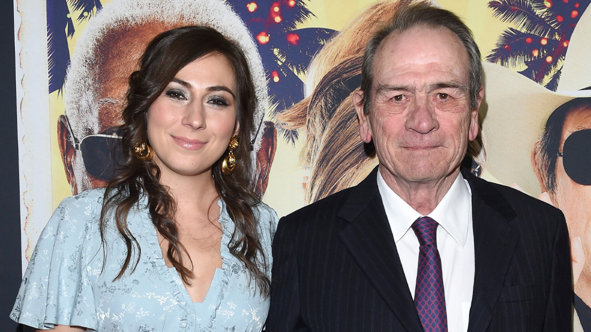 Αποκαλύφθηκε η αιτία θανάτου της κόρης του Τόμι Λι Τζόουνς που βρέθηκε νεκρή σε πολυτελές ξενοδοχείο Αποκαλύφθηκε η αιτία θανάτου της κόρης του Τόμι Λι Τζόουνς που βρέθηκε νεκρή σε πολυτελές ξενοδοχείο