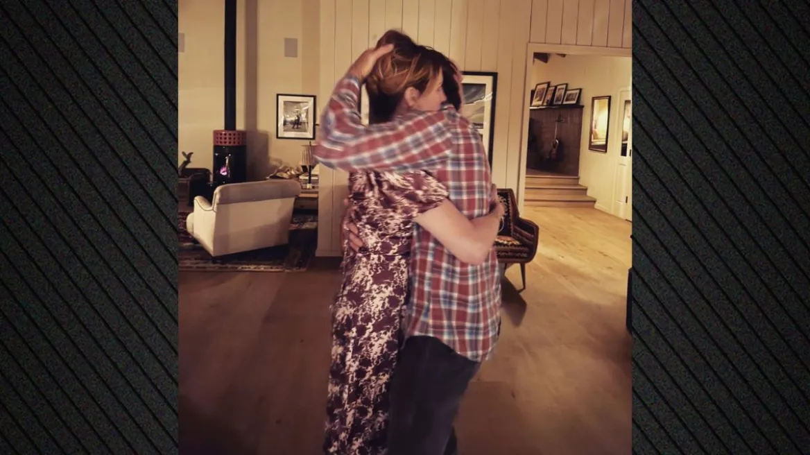 Η τρυφερή στιγμή της Τζούλια Ρόμπερτς με τον σύζυγό της: «Ο αγαπημένος μου άνθρωπος»