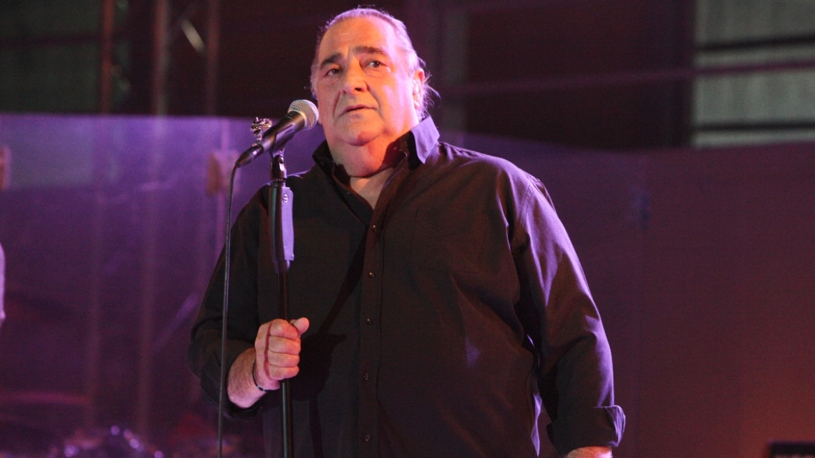 Βασίλης Καρράς: «Είχε προνοήσει για όλα, ακόμη και για μετά τον θάνατό του», αποκαλύπτει ο αδελφός του Βασίλης Καρράς: «Είχε προνοήσει για όλα, ακόμη και για μετά τον θάνατό του», αποκαλύπτει ο αδελφός του