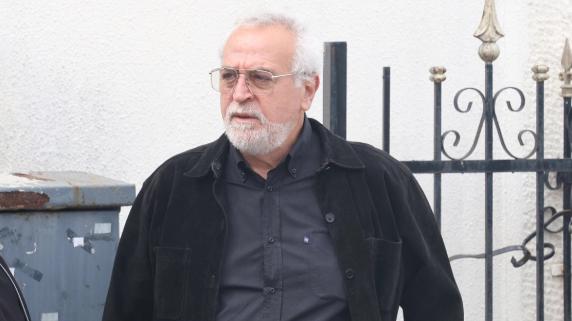 Βασίλης Θωμόπουλος για Πέτρο Φιλιππίδη: «Πιστεύω ότι κάποιοι παραγωγοί θέλουν να συνεργαστούν μαζί του, εγώ δεν έχω επικοινωνία»