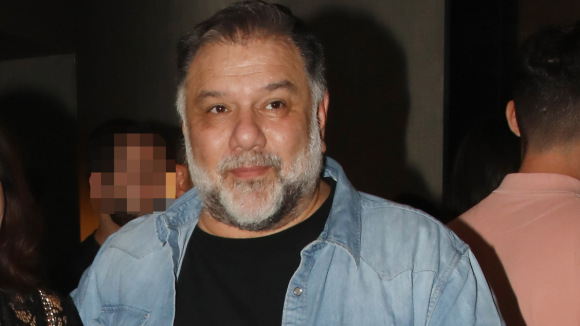 Συγκινητικός ο Γρηγόρης Αρναούτογλου: «Μου λείπεις, μαμά»