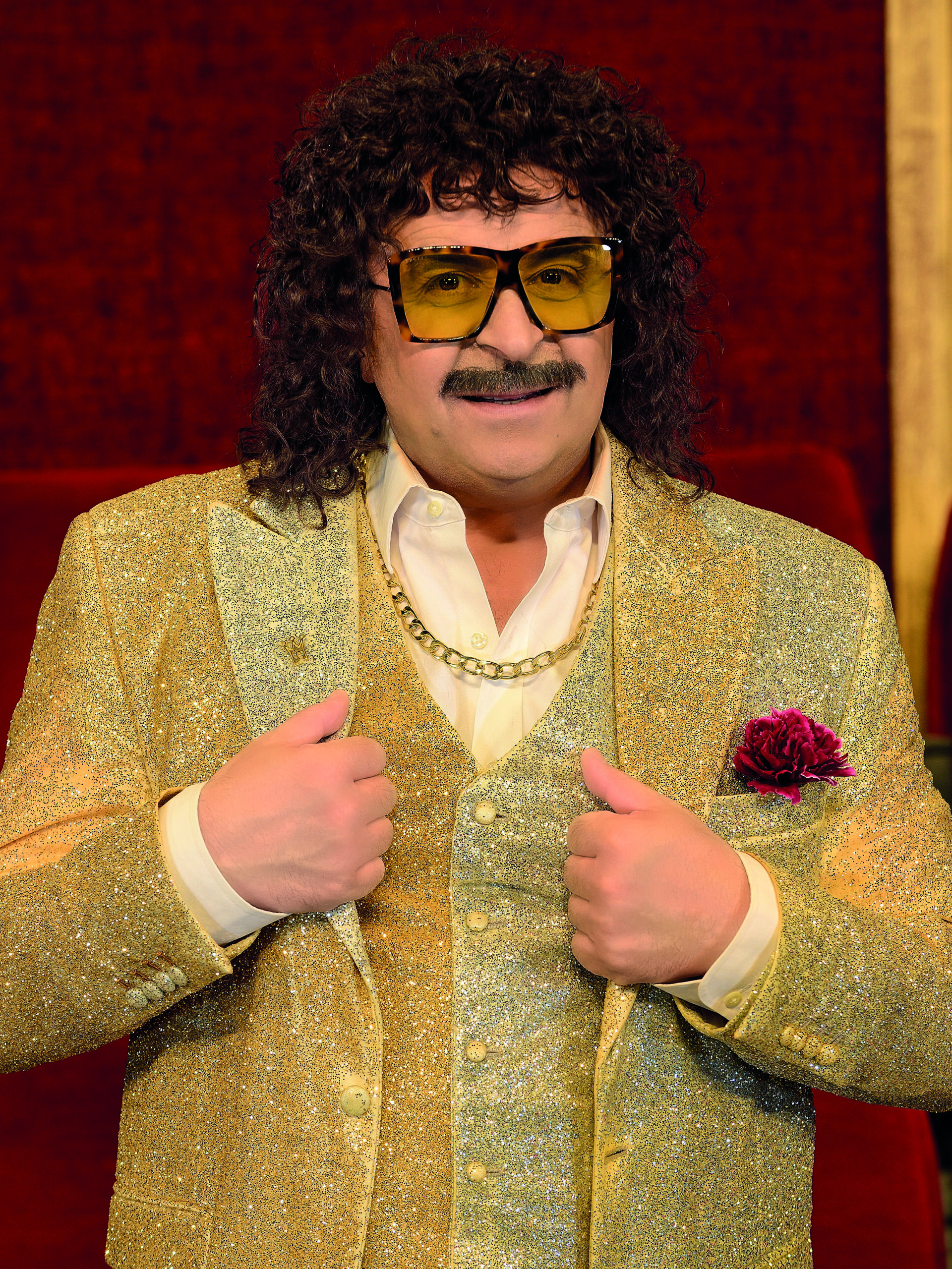 MARKOS BY NIGHT: ΣΤΑΘΕΡΑ ΣΤΗΝ ΚΟΡΥΦΗ ΤΗΣ ΤΗΛΕΘΕΑΣΗΣ ΜΕ ΤΟ «ΠΡΑΚΤΩΡ 00ΛΕΦΤΑ»