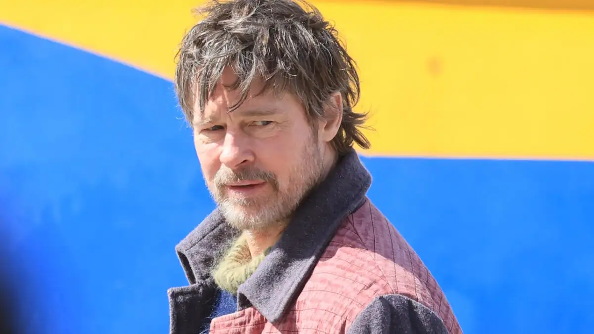 Μπραντ Πιτ: Οι πρώτες εικόνες από τα γυρίσματα σε ξενοδοχείο στη Νέα Μάκρη για την ταινία «The Riders»