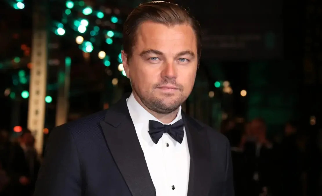 O Λεονάρντο Ντι Κάπριο μεταμορφώνεται με μουστάκι και προσθετική κοιλιά για το νέο φιλμ του Μάρτιν Σκορσέζε «What Happens at Night»