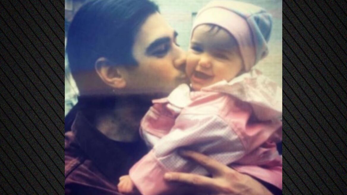 Η Ντούα Λίπα μοιράζεται στιγμές από την παιδική της ηλικία