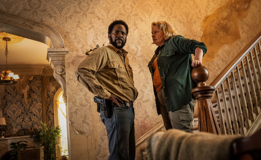 COSMOTE TV: Απρίλιος με την 4η σεζόν του «From» και το «Dracula» με τους Κέιλεμπ Λάντρι Τζόουνς και Κριστόφ Βαλτς