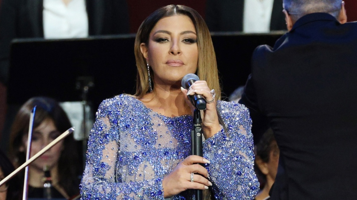 Η Έλενα Παπαρίζου διαψεύδει νοσηλεία: «Πέρασα έντονο κρυολόγημα μετά από αλλεργικό σοκ»