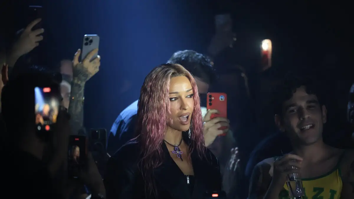 Ελένη Φουρέιρα: «Η μητρότητα μου αποκάλυψε μια νέα πλευρά του εαυτού μου»