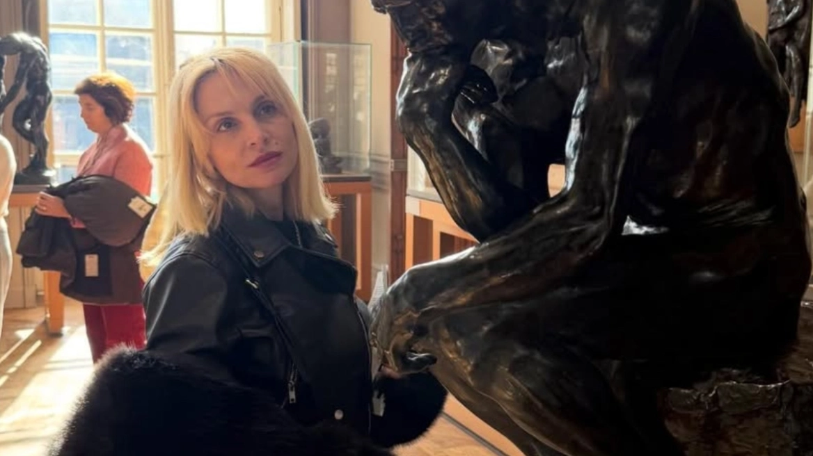 Η Ελεωνόρα Ζουγανέλη στο Παρίσι: «Εδώ νιώθω πάντα σαν παιδί»