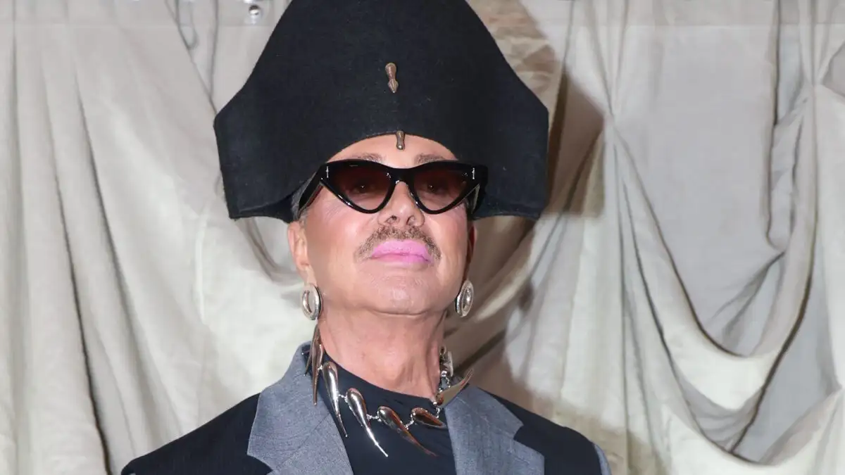 Λάκης Γαβαλάς: «Μου λείπει ένα παιδί» – Η εξομολόγηση και το απρόσμενο φλερτ