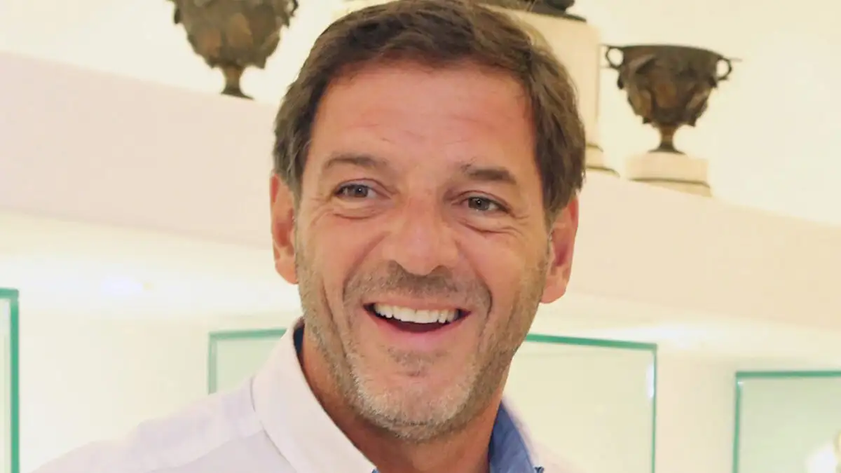 Λόλα Νταΐφά αποκαλύπτει: Γνωστή παρουσιάστρια είδε τον Γιώργο Τσαγκαράκη να πουλάει το βραχιόλι της Λόλα Νταΐφά αποκαλύπτει: Γνωστή παρουσιάστρια είδε τον Γιώργο Τσαγκαράκη να πουλάει το βραχιόλι της