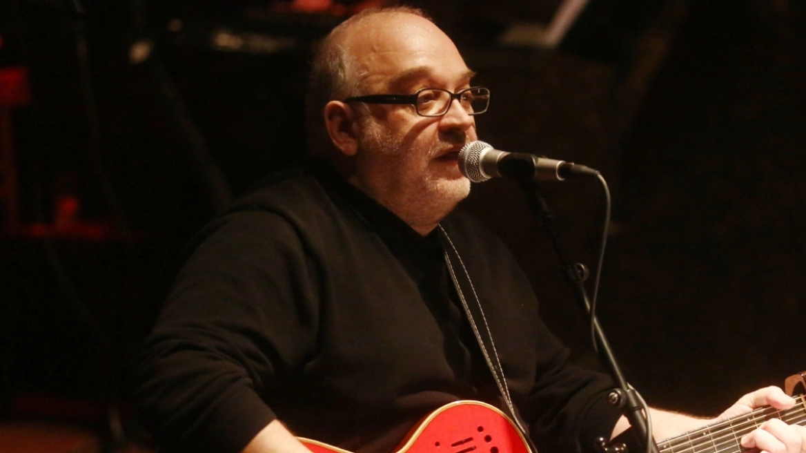 Γιώργος Μουκίδης: «Θα έδερνα αυτόν που μιμήθηκε τον Βασίλη Καρρά στο βουλγαρικό Your Face Sounds Familiar»