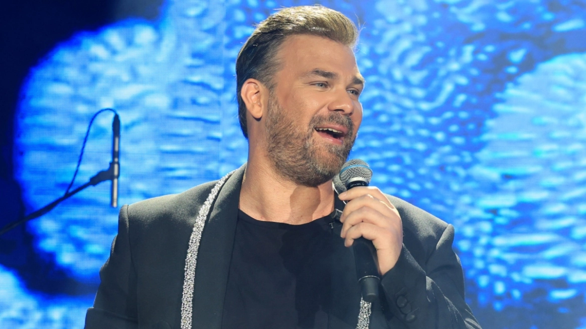 Ο Γιώργος Σαμπάνης εξομολογείται: «Αν δεν έγραφα, δεν θα μπορούσα να υπάρξω σε αυτόν τον χώρο» Ο Γιώργος Σαμπάνης εξομολογείται: «Αν δεν έγραφα, δεν θα μπορούσα να υπάρξω σε αυτόν τον χώρο»