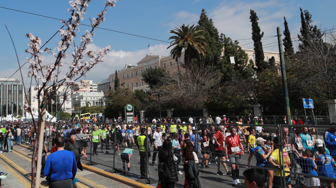 Σε εφαρμογή έκτακτες ρυθμίσεις στα μέσα σταθερής τροχιάς και λεωφορεία λόγω Ημιμαραθωνίου στην Αθήνα