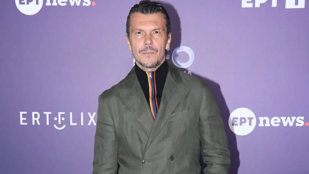 Ο Ιωάννης Παπαζήσης σοκάρει: «Μας έβαλαν στο αμάξι να τρέξουμε μέχρι θανάτου»