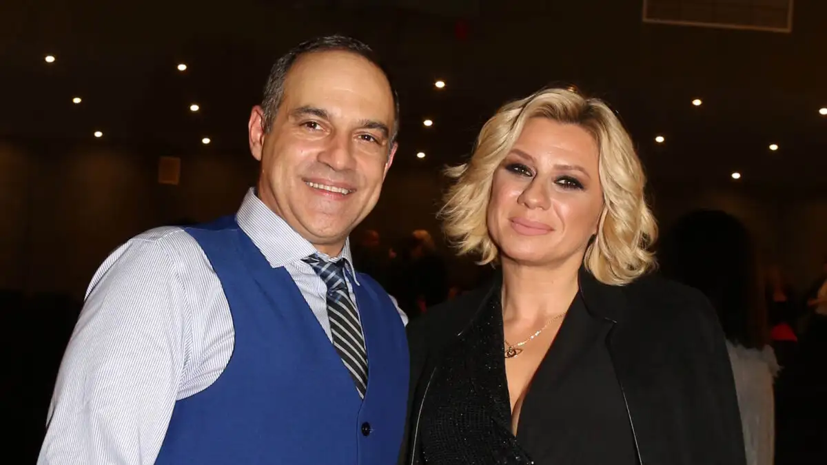 Κατερίνα Καραβάτου για Κρατερό Κατσούλη: «Δεν θα κοροϊδεύαμε ποτέ τον κόσμο» Κατερίνα Καραβάτου για Κρατερό Κατσούλη: «Δεν θα κοροϊδεύαμε ποτέ τον κόσμο»