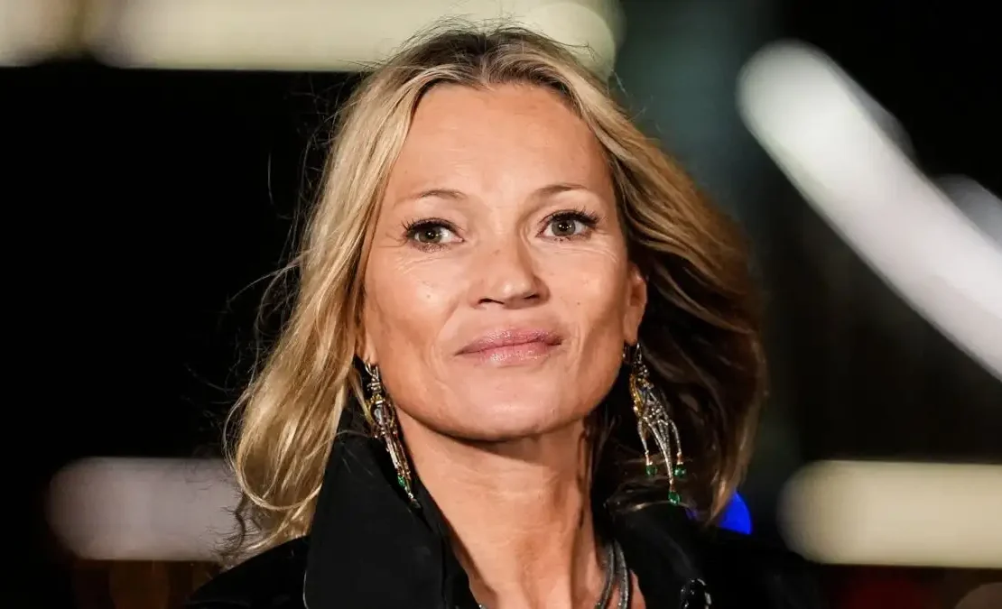 Κέιτ Μος: Η αντίδρασή της στην Εβδομάδα Μόδας στο Παρίσι που συζητήθηκε – «Σε παρακαλώ, μην με αγγίζεις»