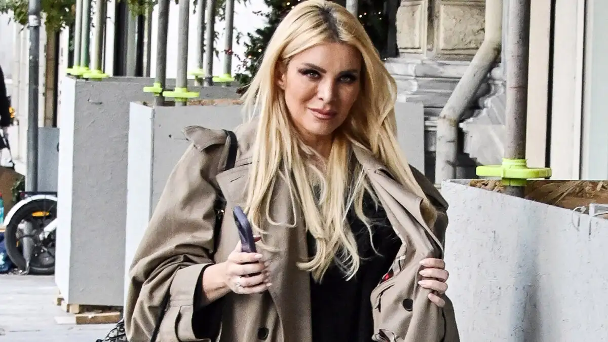 Κατερίνα Καινούργιου: Επιστρέφει στην εκπομπή της μετά τη γέννα στα μέσα Μαΐου Κατερίνα Καινούργιου: Επιστρέφει στην εκπομπή της μετά τη γέννα στα μέσα Μαΐου