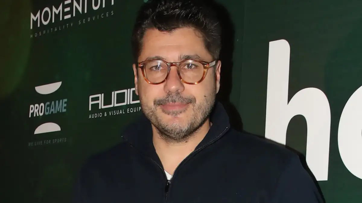 Λάμπρος Κωνσταντάρας: Συγκινητικό μήνυμα για τον παππού του – «Φέτος θα τα κάνεις με το παιδί σου»