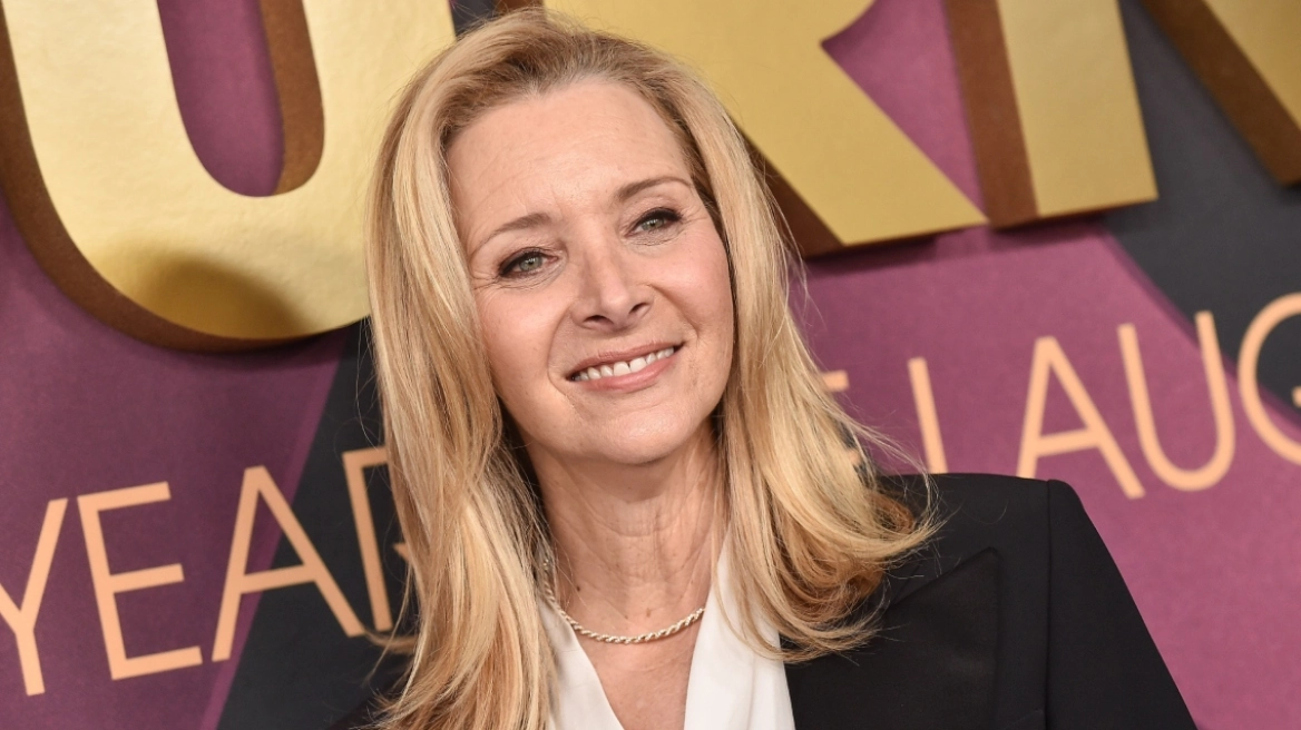 Η Λίζα Κούντροου λέει «όχι» στο μπότοξ: «Αγκαλιάζω τη φυσική μου εικόνα»