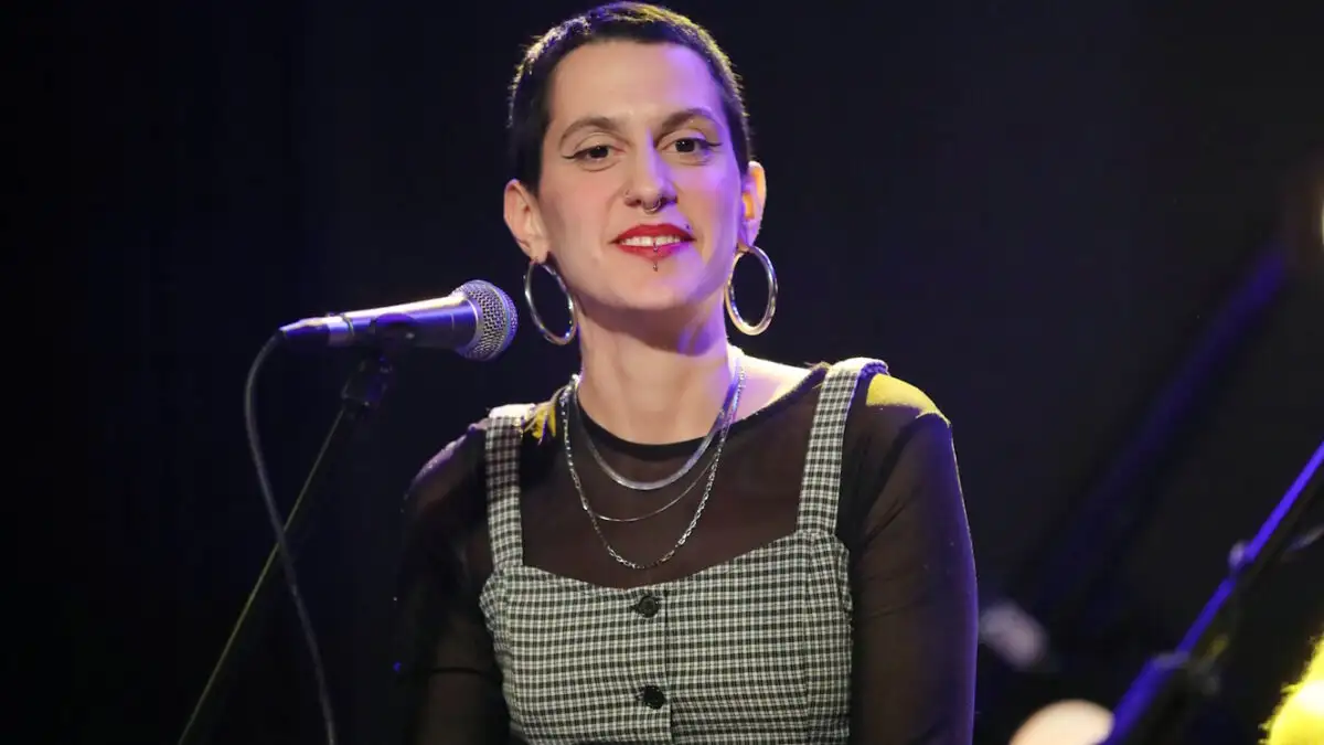 Η Μαριάνα Κατσιμίχα αλλάζει τίτλο στο κλασικό τραγούδι «Το βαλς των χαμένων ονείρων» μετά από επιθυμία του γιου του Μάνος Χατζηδάκις