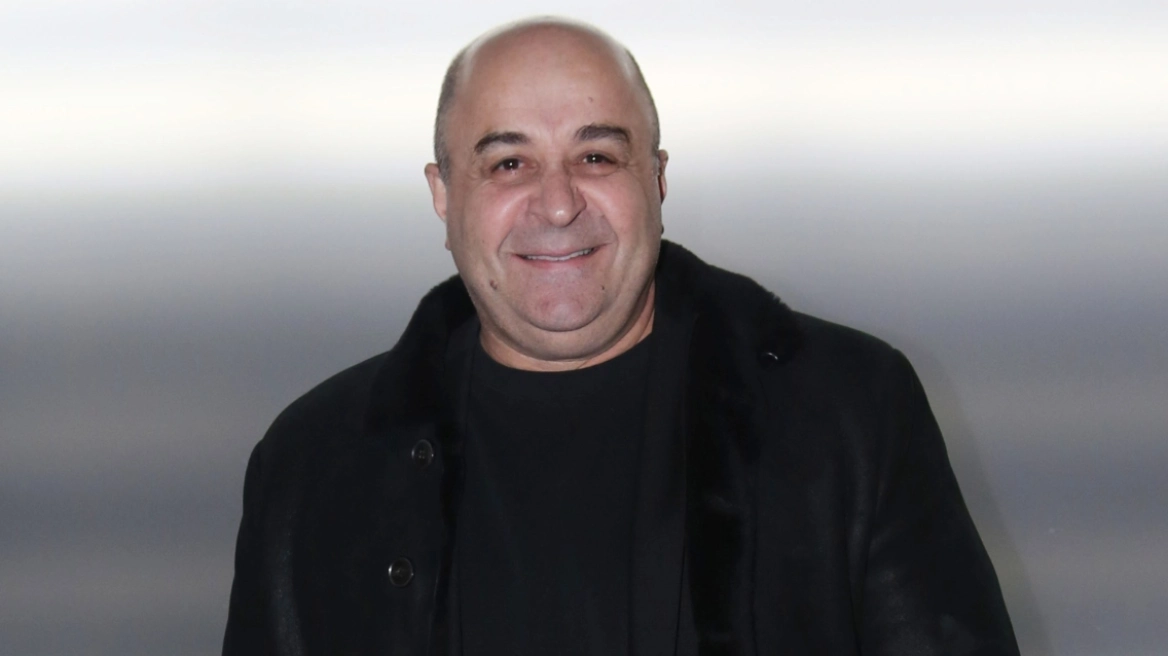 Ο Μάρκος Σεφερλής: «Είναι χρέος μου να κάνω τον κόσμο να γελάει»