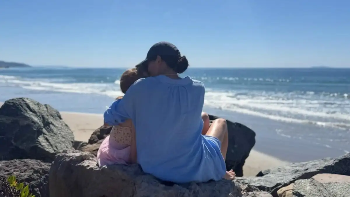 Μέγκαν Μαρκλ: Η τρυφερή αγκαλιά με την κόρη της – Φωτογράφος ο πρίγκιπας Χάρι Μέγκαν Μαρκλ: Η τρυφερή αγκαλιά με την κόρη της – Φωτογράφος ο πρίγκιπας Χάρι