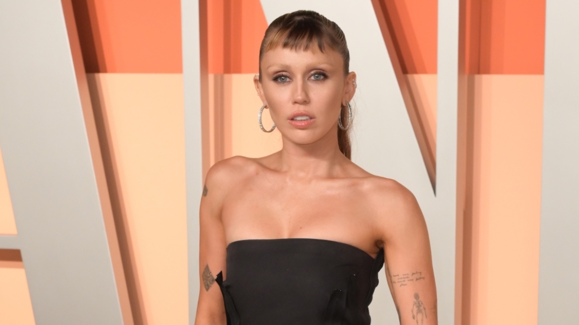 Η Μάιλι Σάιρους αποκαλύπτει παλιό της ειδύλλιο από την εποχή της «Χάνα Μοντάνα»