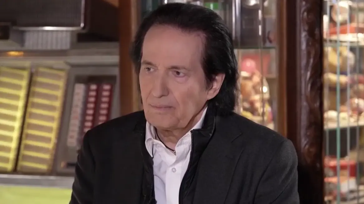 Πασχάλης: «Περιμένουμε μεγάλες ανατροπές» για το θέμα της εξωσυζυγικής συνεύρεσης – Η συγκίνηση για τα αδέλφια του