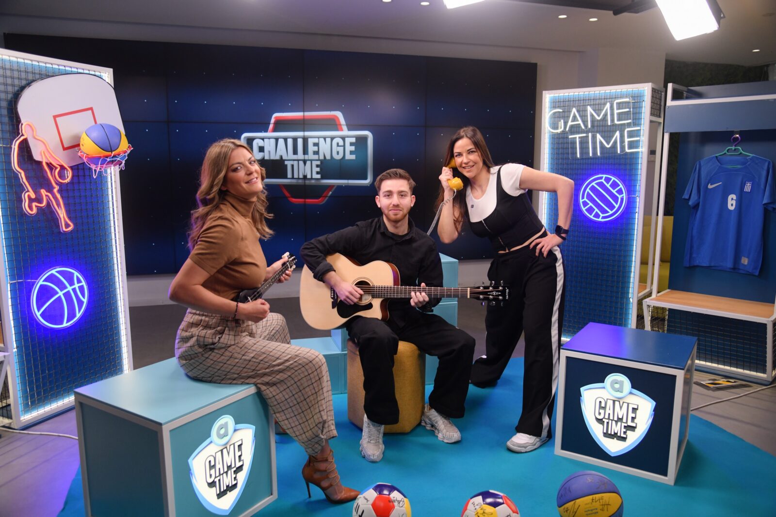 Η Χρύσπα κάνει show στο Allwyn Game Time με μπαγλαμά και νότες Η Χρύσπα κάνει show στο Allwyn Game Time με μπαγλαμά και νότες