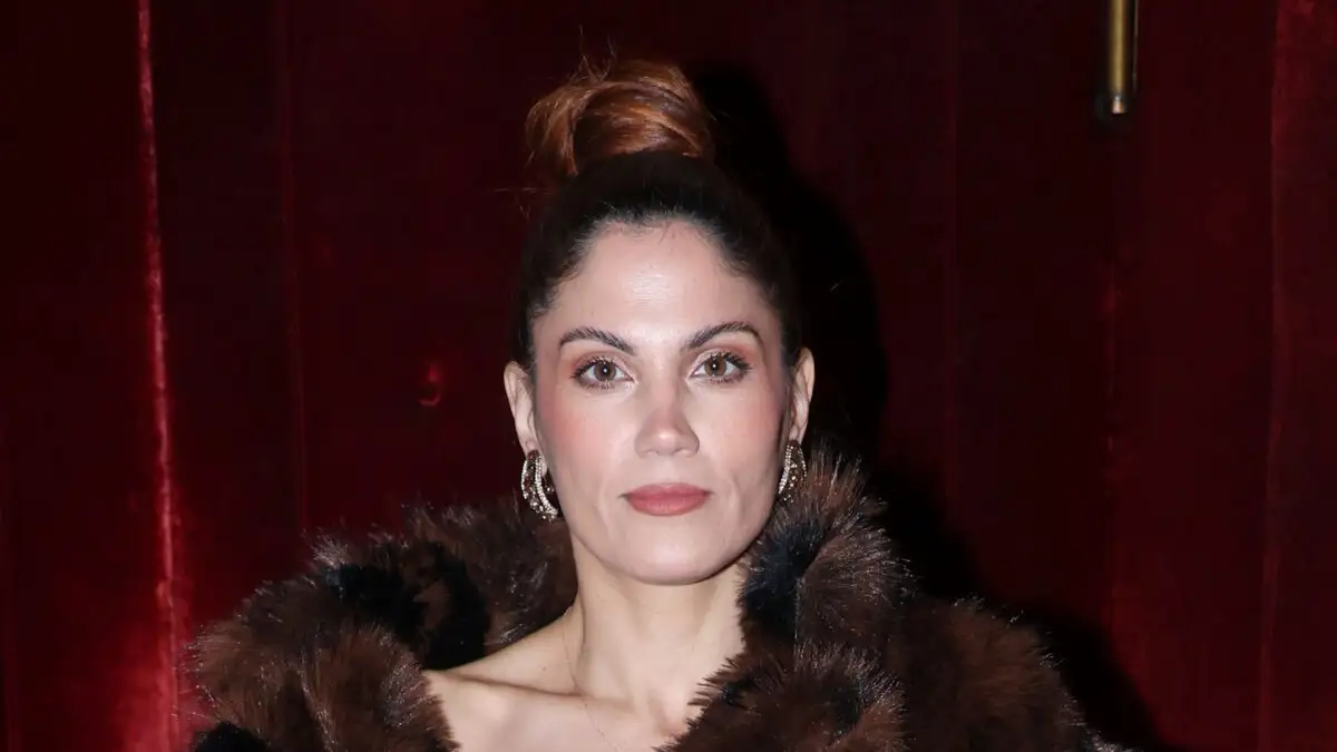 Μαίρη Συνατσάκη: «Ήμουν συγκαταβατική στην τηλεόραση – γελούσα με αστεία που δεν κάθονταν καλά μέσα μου»