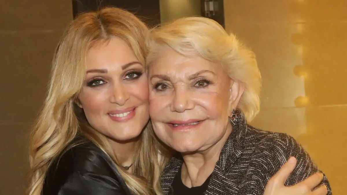 Η Νατάσα Θεοδωρίδου συγκινεί για τη Μαρινέλλα: «Εξαιτίας της μπήκα στο τραγούδι»