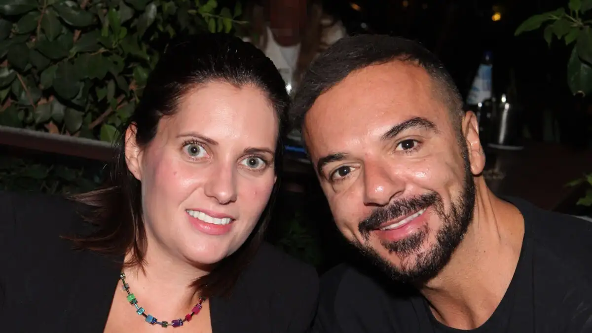 Ο Τριαντάφυλλος για το διαζύγιο με τη Δήμητρα Σιαμπάνη: «Είμαστε χωρισμένοι εδώ και 3 χρόνια» Ο Τριαντάφυλλος για το διαζύγιο με τη Δήμητρα Σιαμπάνη: «Είμαστε χωρισμένοι εδώ και 3 χρόνια»