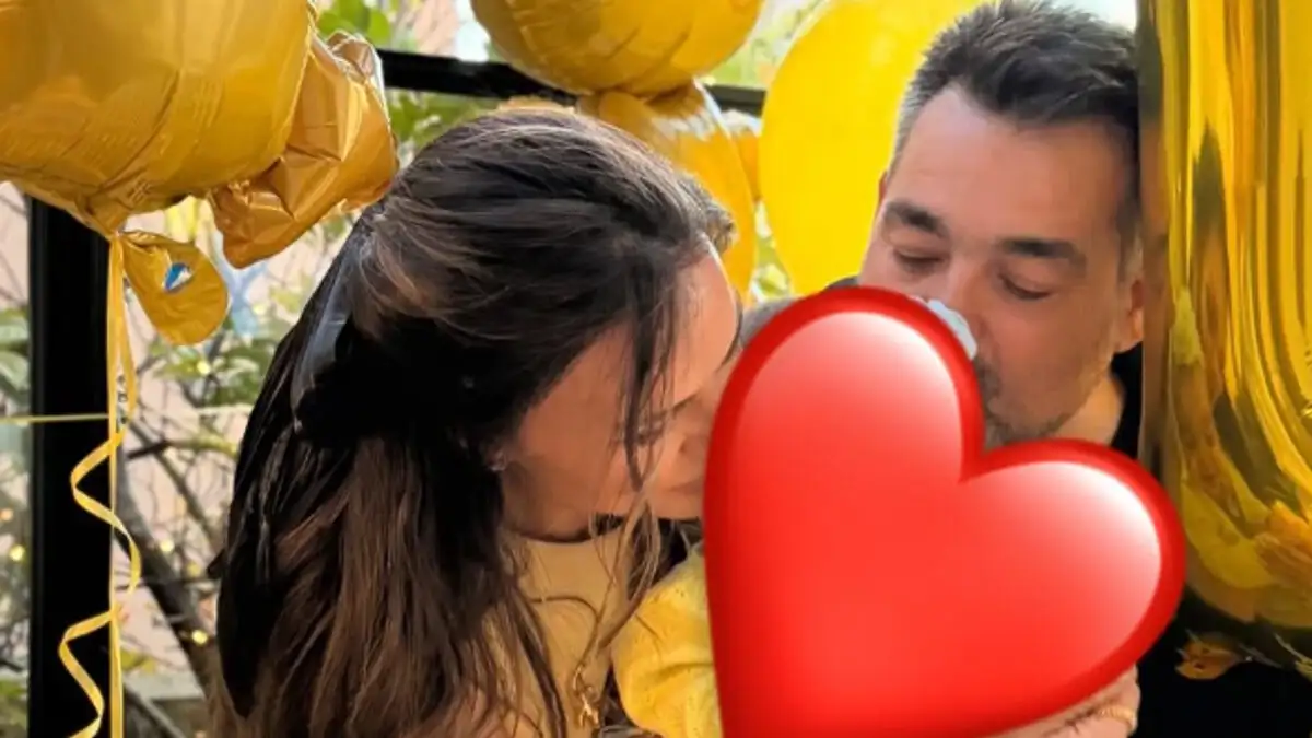 Ελένη Τσολάκη – Παύλος Πετρουλάκης: Γιόρτασαν τα πρώτα γενέθλια της κόρης τους με τρυφερές στιγμές